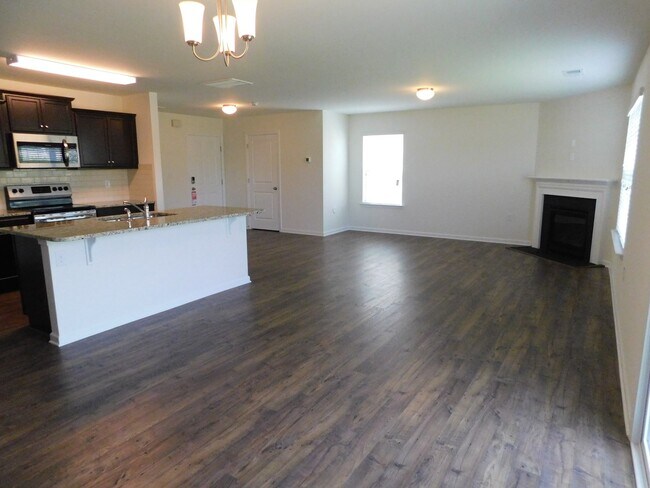 Building Photo - Brand New! 4 bed, 2.5 bath