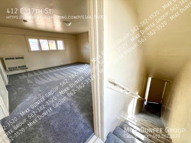 Building Photo - Renovated 3 BR/1 BA + Bonus Room Townhouse...