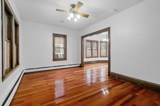 Building Photo - 1826 Franklin Ave SE