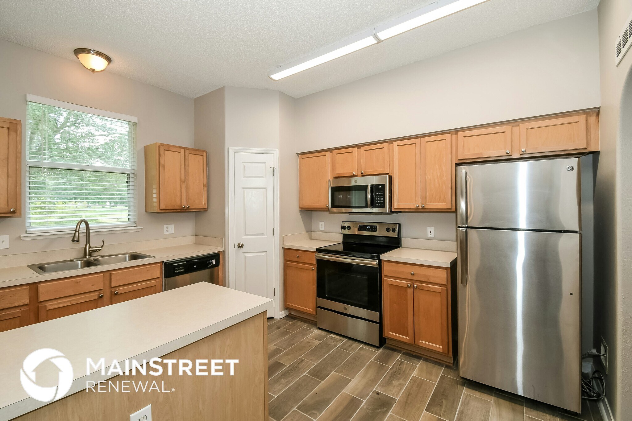 Building Photo - 12284 Hickory Forest Rd