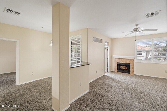 Building Photo - 11375 E Sahuaro Dr