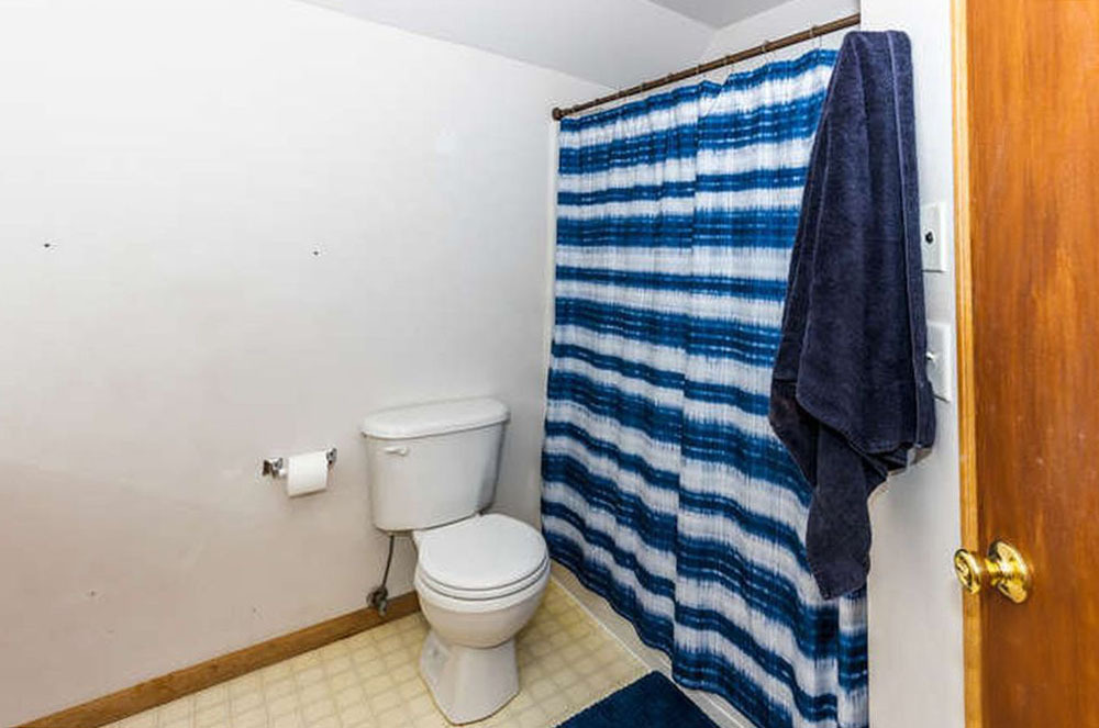 Building Photo - 375 Aurora Way