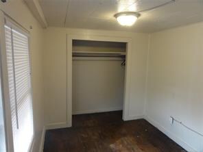 Building Photo - 2026 W Birch Ave