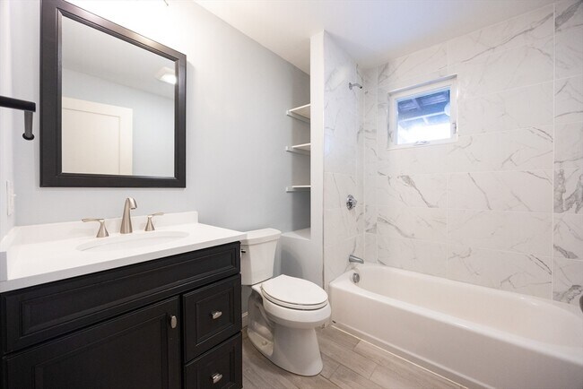 Building Photo - 22 Exchange St