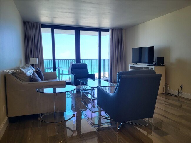 Building Photo - 2101 S Ocean Dr