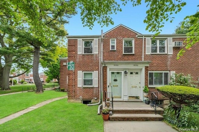 Building Photo - 261-72 Langston Ave
