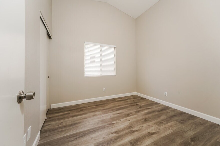 Building Photo - 3639 Covewick Dr