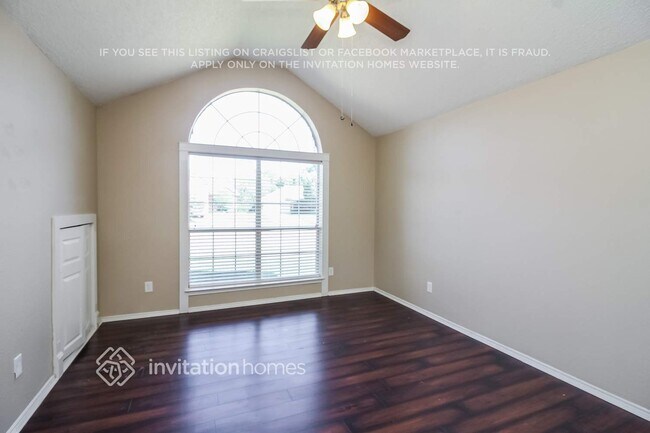 Building Photo - 2837 Perrine Pl