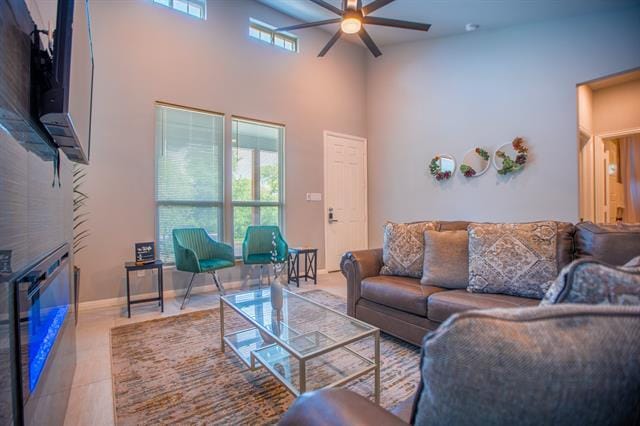 Building Photo - 836 E Maddox Ave