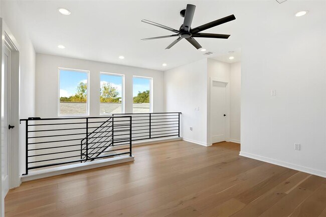 Building Photo - 18205 Fair Ln