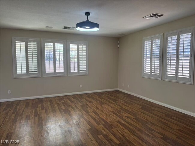 Building Photo - 9113 W Parkstone Ave