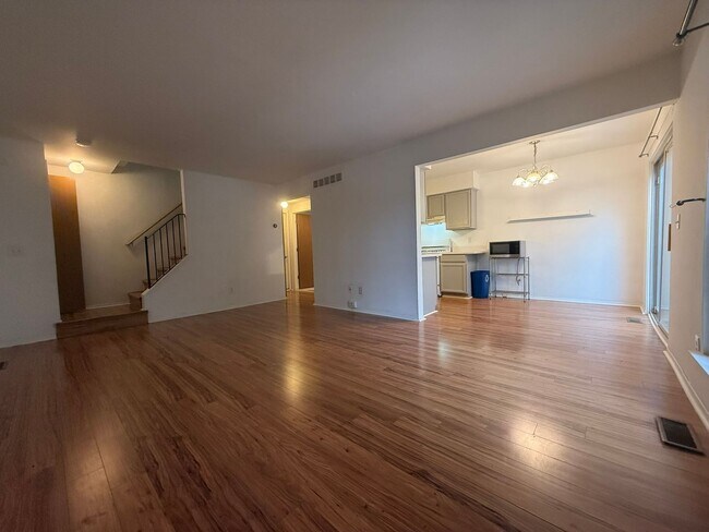 Building Photo - 3025 Forest Creek Ct