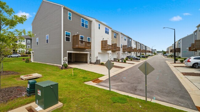 Building Photo - 3108 Brellon Ln