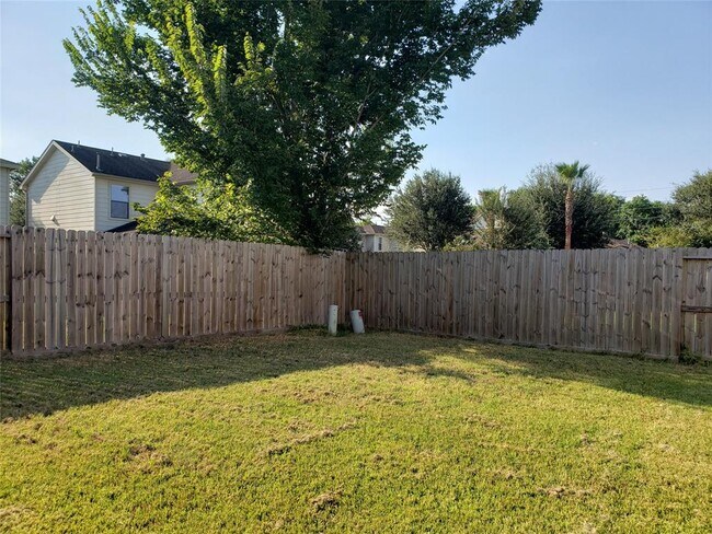 Building Photo - 12063 Mallard Stream Ct