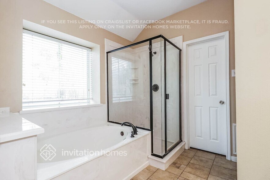 Building Photo - 640 Willowwood Trail