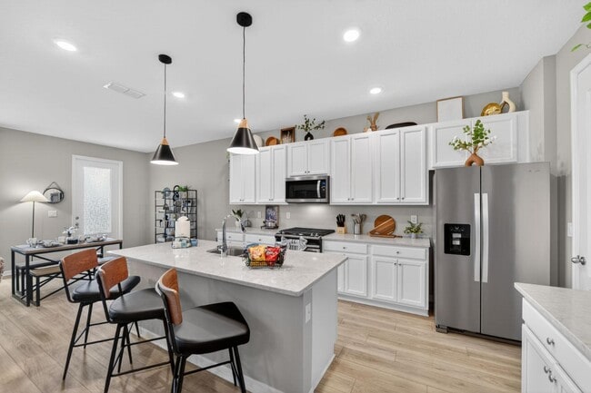 Building Photo - 700 Benoi Dr