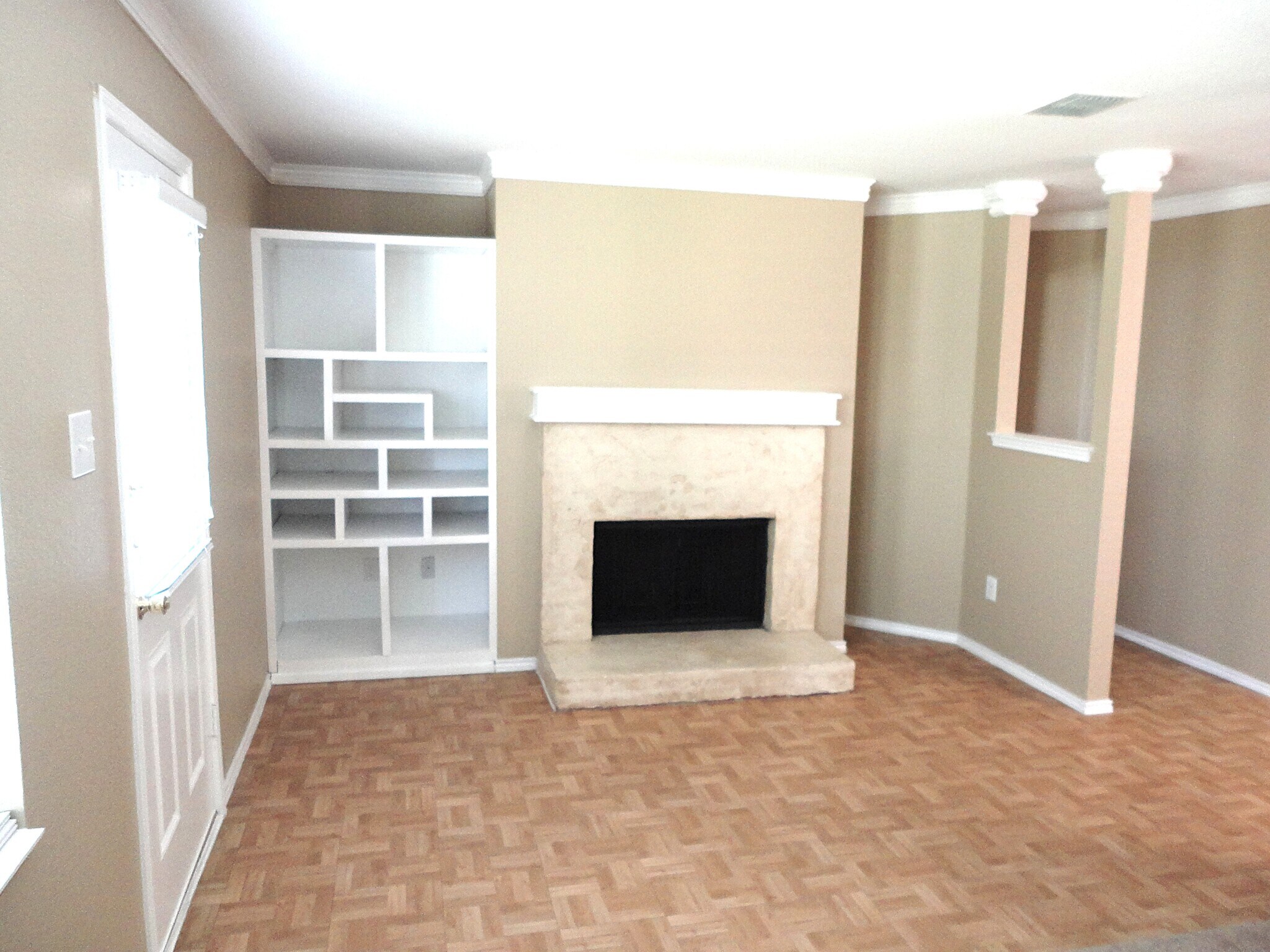 Building Photo - 9029 Quarter Horse Ln