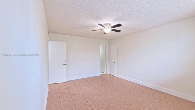 Building Photo - 1720 Funston St