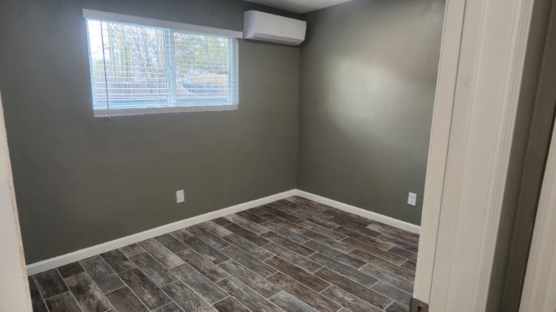 Building Photo - 3438 E Monte Vista Dr