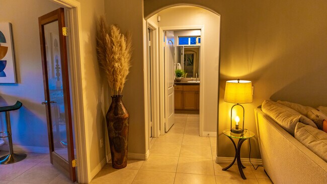 Building Photo - 53220 Avenida Navarro