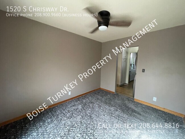 Building Photo - 1520 Chrisway Dr