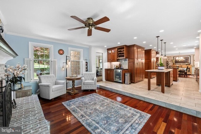 Building Photo - 7362 Clifton Rd