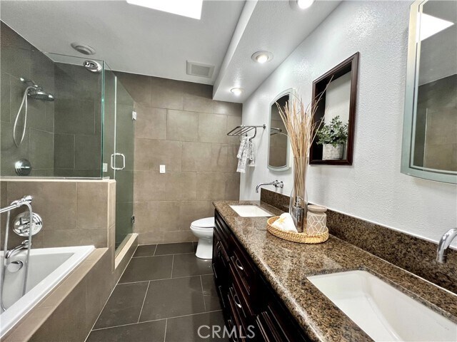 Building Photo - 7301 Vista Del Mar Vis