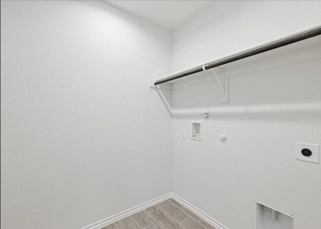 Building Photo - Charming 3BR House in Crowley