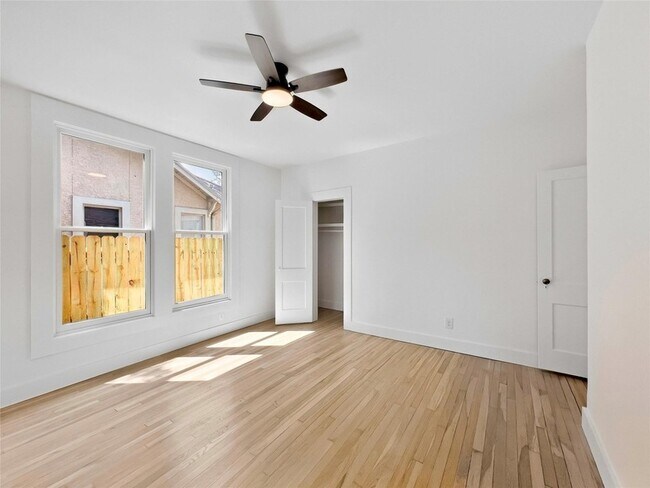 Building Photo - 4014 Avenue D