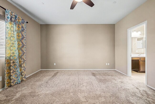 Building Photo - 21248 W Palm Ln