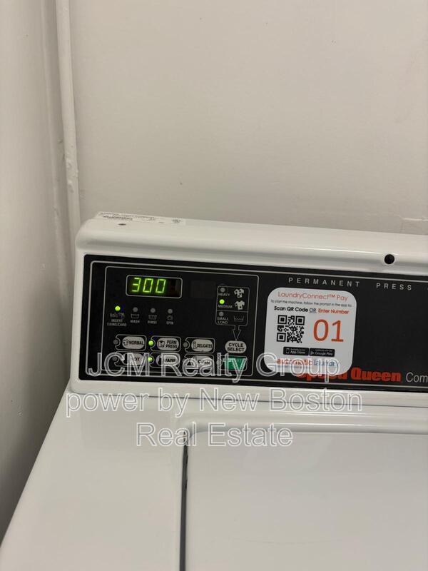 Building Photo - 116-124A Central Ave