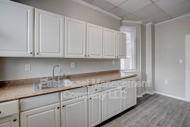 Building Photo - 237 N Luzerne Ave