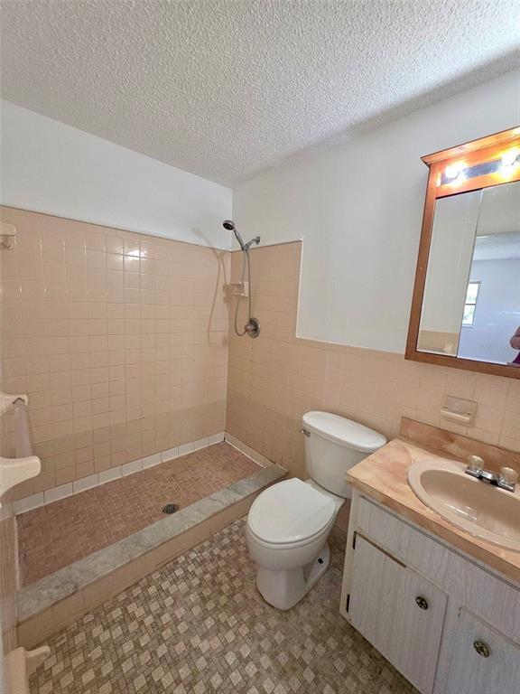 Building Photo - 9530 SW 32nd Ct