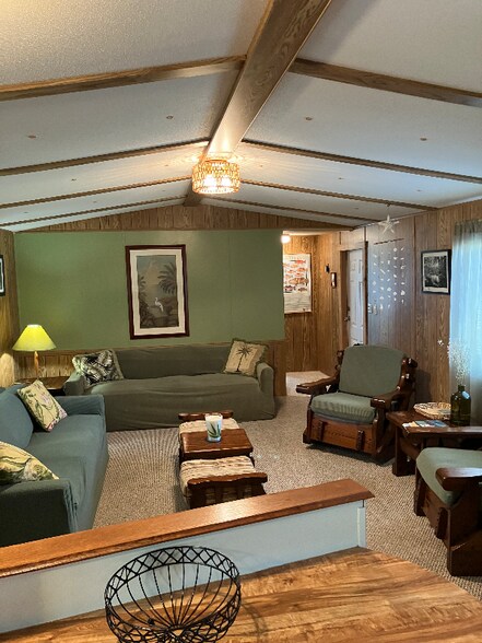 Building Photo - 1228 Chokoloskee Dr