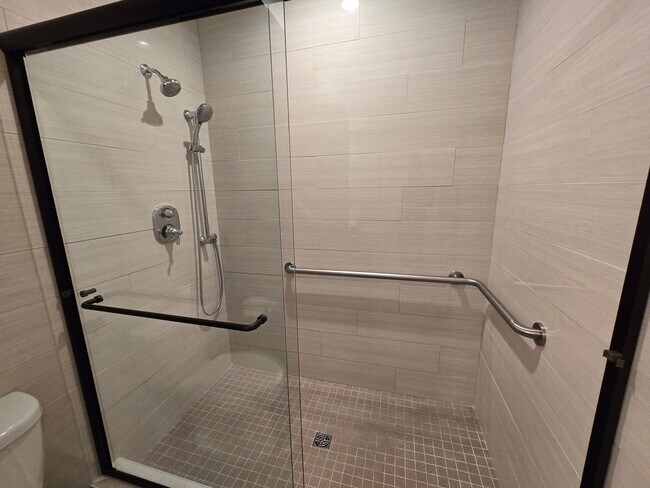 Building Photo - Senior Living Community (55+) - Built In 2...