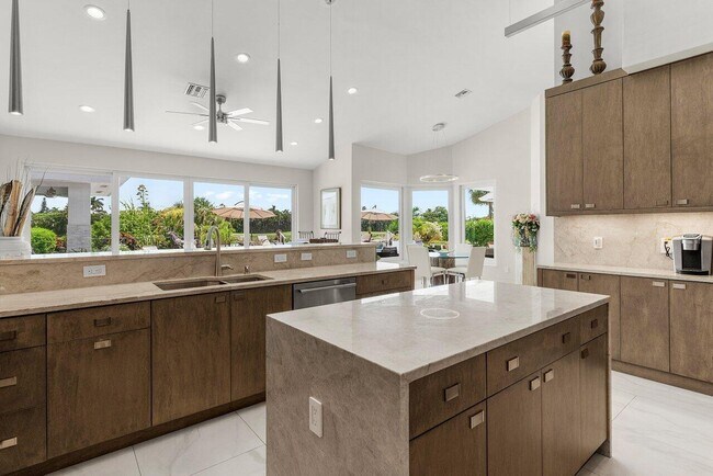Building Photo - 11164 Boca Woods Ln