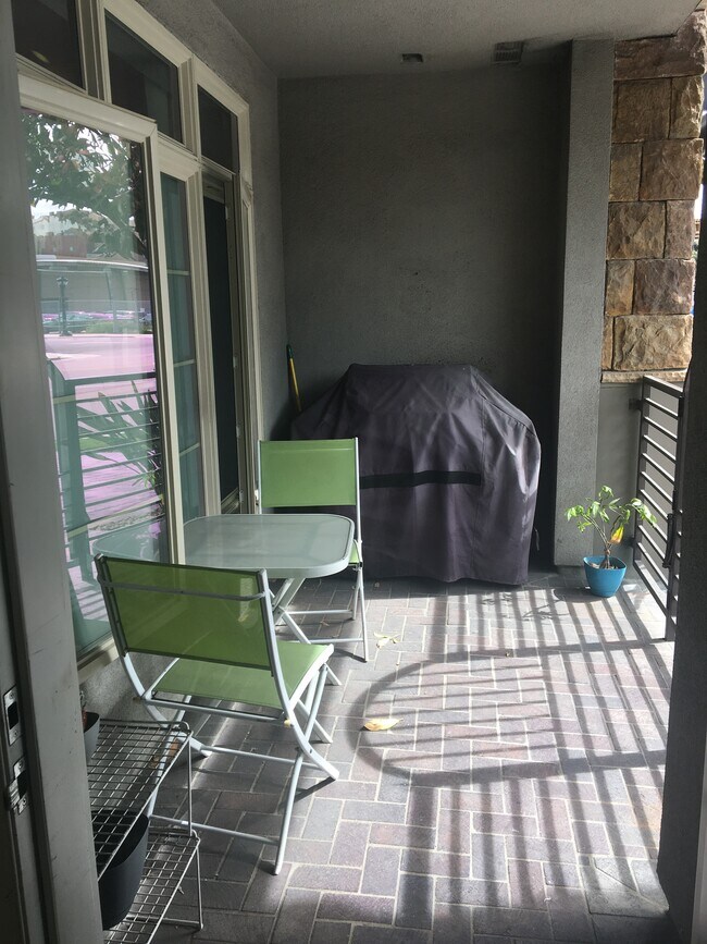 Patio - 1480 Broadway St