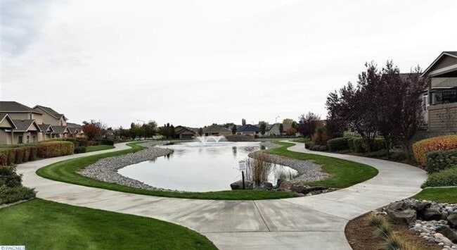 Building Photo - Spacious 3-Bedroom + Bonus Room Home for R...