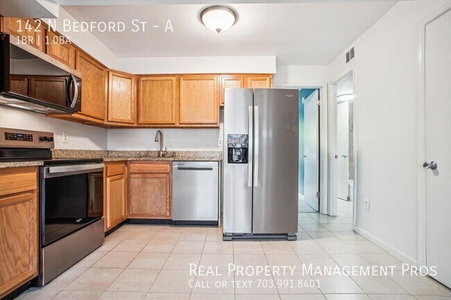 Building Photo - 142 N Bedford St