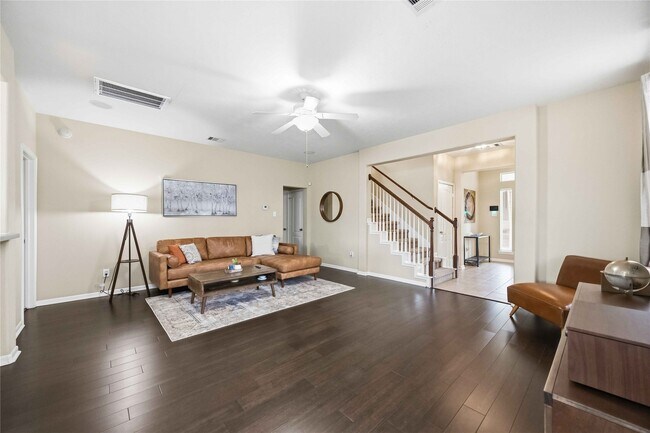 Building Photo - 10634 Kentington Oak Dr