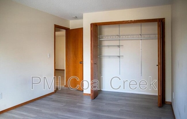 Building Photo - 2902 Shadow Creek Dr