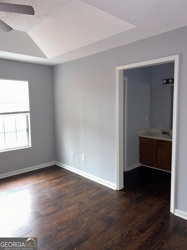 Building Photo - 3596 Janna Ln SW