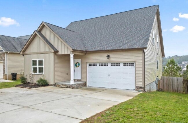 Building Photo - 8492 Standifer Gap Rd