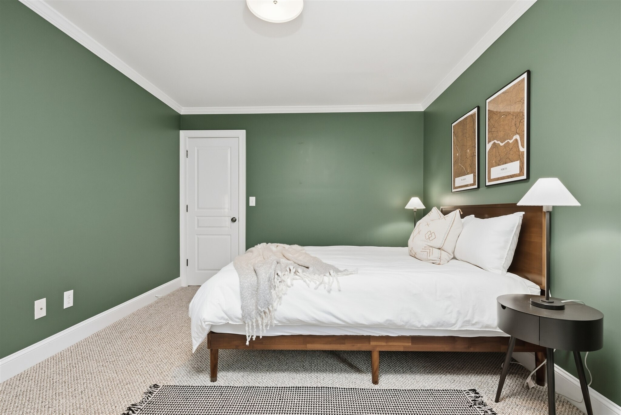 Building Photo - 2555 Hazel Dr SE