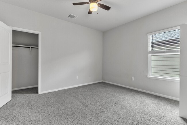 Building Photo - 3311 Brywood Dr
