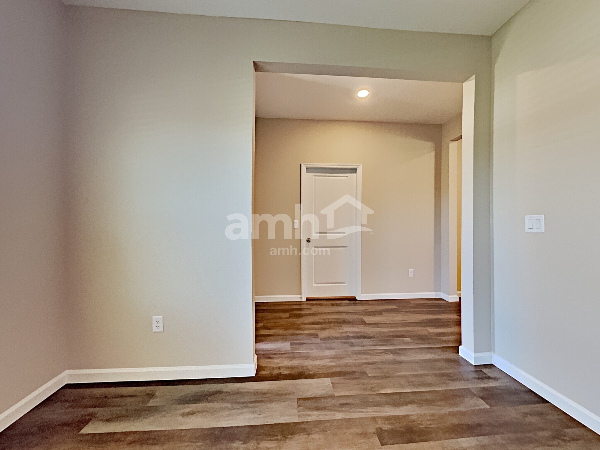 Building Photo - 300 Anastasia Park Rd