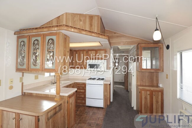 Building Photo - 2030 Black Canyon Rd