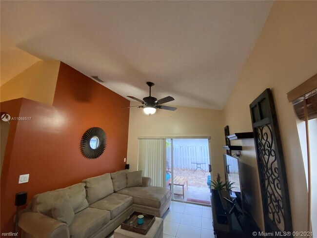 Building Photo - 3 br, 2 bath House - 4820 SW 152nd Way