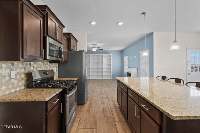 Building Photo - 1088 Nepal Sky St