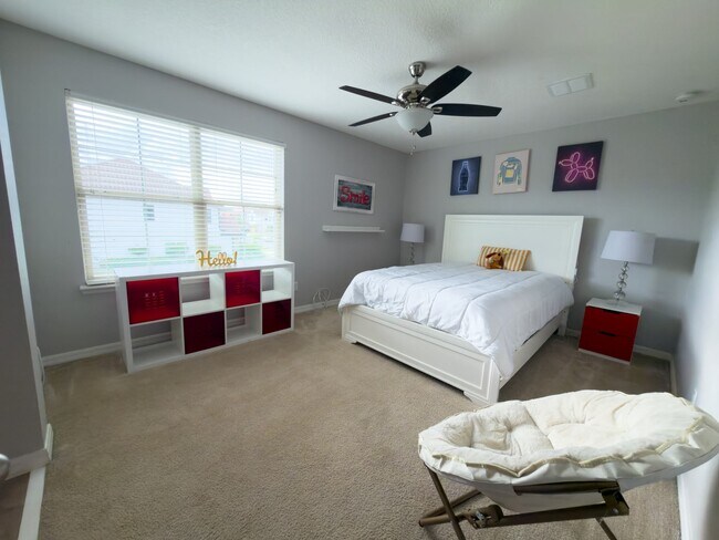 Building Photo - 14823 Golden Sunburst Ave